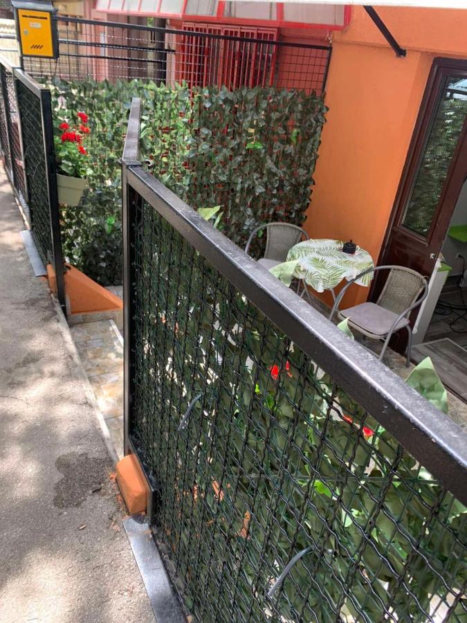 Apartman Lara Belgrade Exterior photo